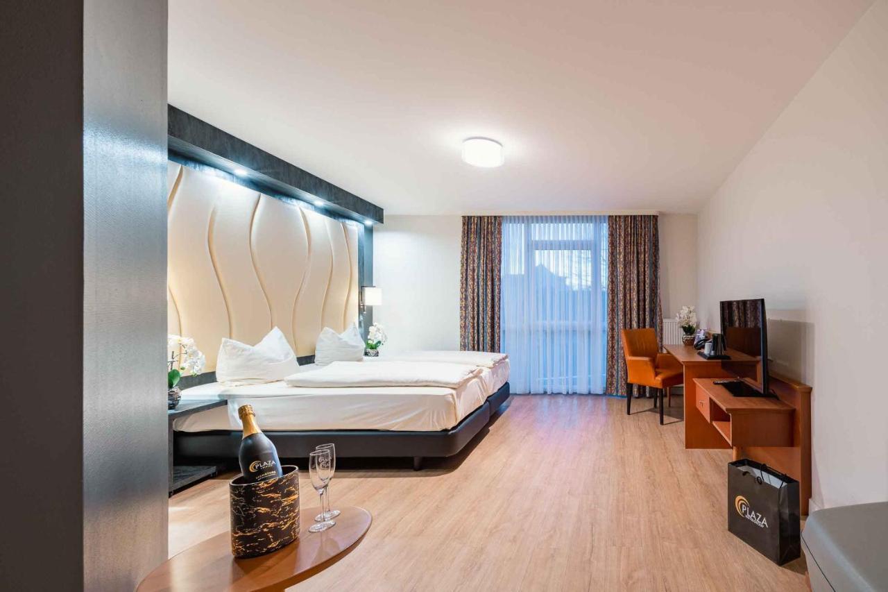 Plaza Inn Koeln Pulheim Exteriör bild
