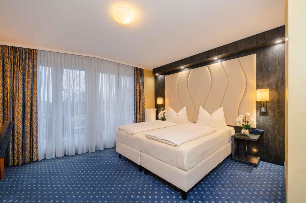 Plaza Inn Koeln Pulheim Exteriör bild